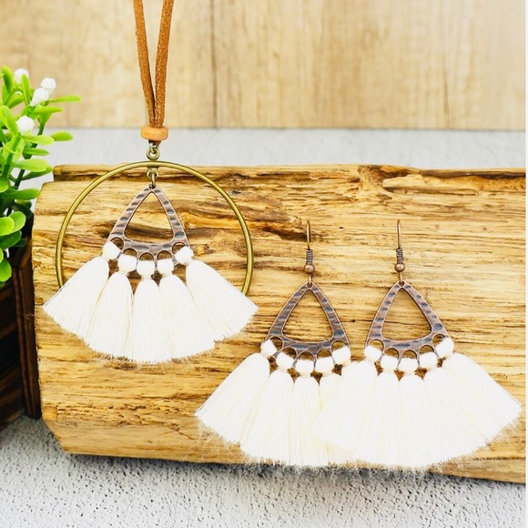 Search here for Valentine’s Gifts ! Love is in the Air 🥰😍🥰😍🥰 - Picture 5 of 16